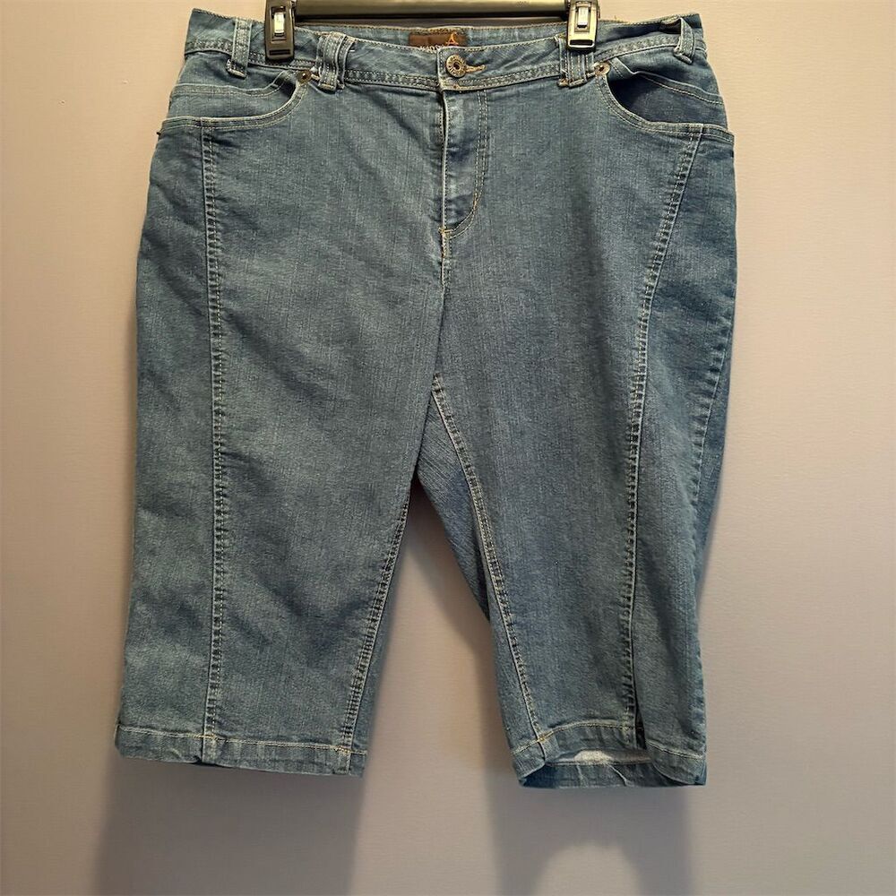 Ashley Stewart Women's Denim Capris Blue Size 16 Casual Culotte Style